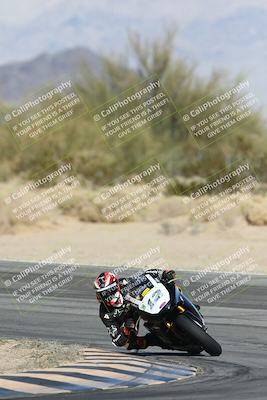 media/Dec-07-2025-CVMA (Sun) [[3e7d2de5dc]]/Race 8-Middleweight Shootout/